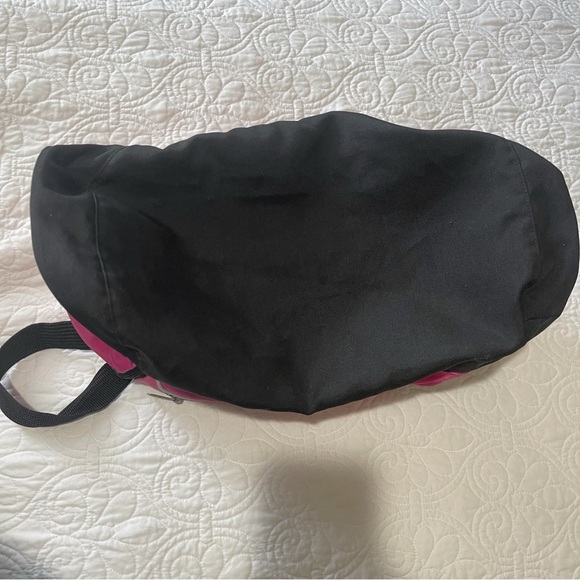 Nike Duffle Bag - Picture 5 of 5